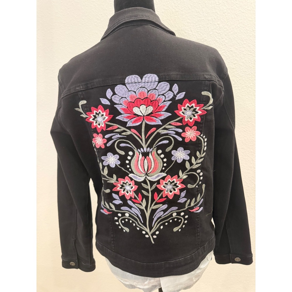 D&Co Denim Jacket Black Floral Embroidered Back Stretch Trucker Womens Small